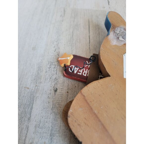 Gingerbread folk AS IS wooden heart tree xmas decor candy cane - Picture 8 of 8